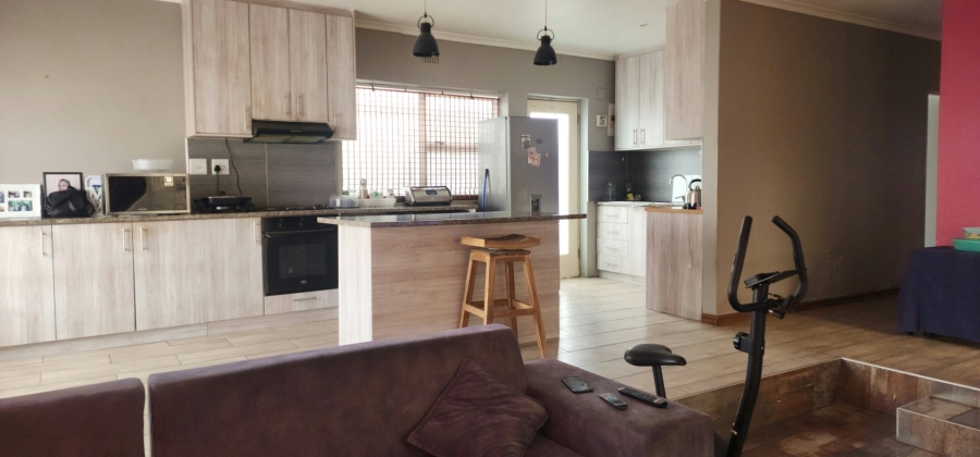 To Let 3 Bedroom Property for Rent in Bay View Western Cape